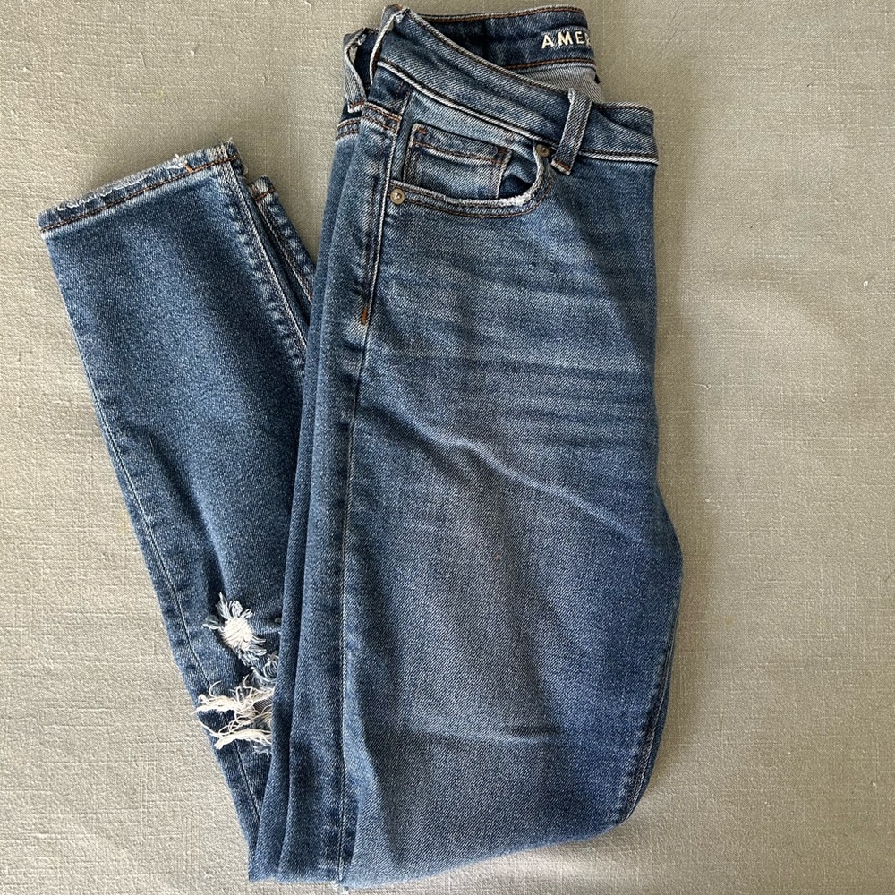 American Eagle Outfitters Stretch Mom Jeans - Picture 2 of 10